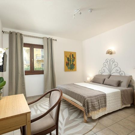 Hotel Moderno Ольбия Экстерьер фото